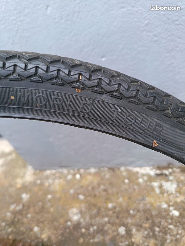 2 Pneus Michelin 650A WORLD TOUR – Vélo Ancien D7 – Occasion