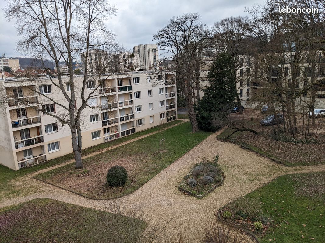Appartement 3 pièces 57 m² · à Chaville · 57 m² · 255 000 €