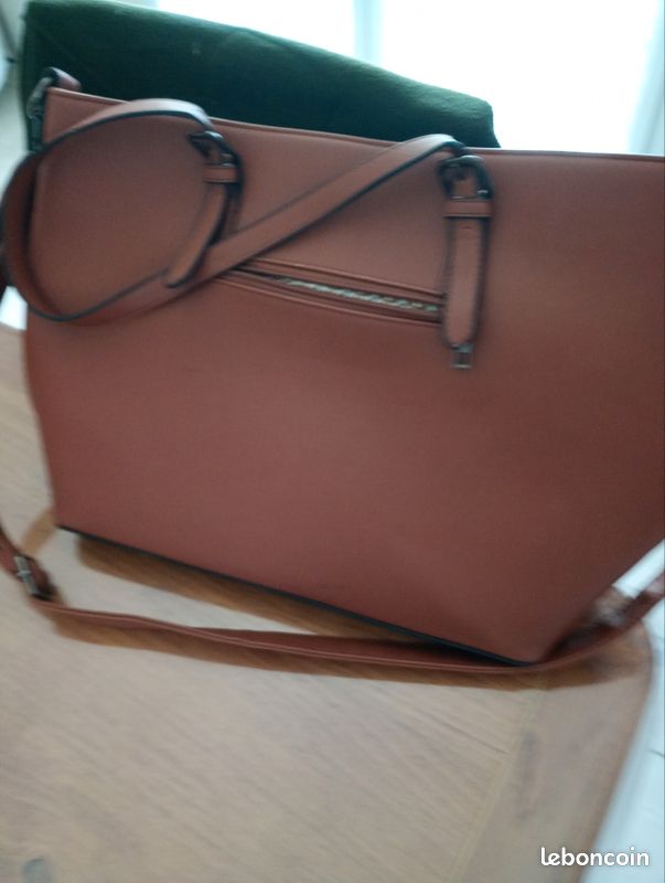 Vend sac à main (image 2)