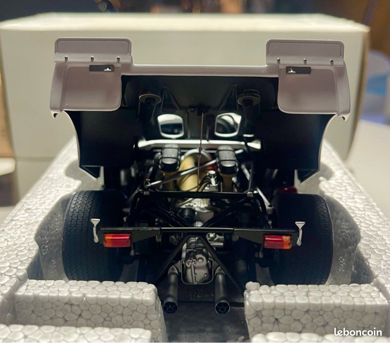 Miniature 1/18 auto art Porsche muséum Porsche 908/02 sebring 1970 Steve mcqueen N 48 (image 11)