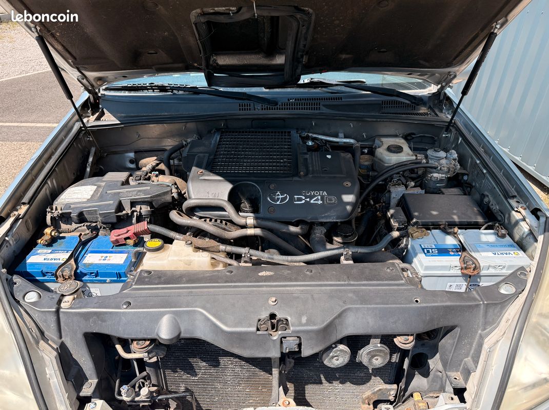Toyota Land cruiser 2003 (image 5)