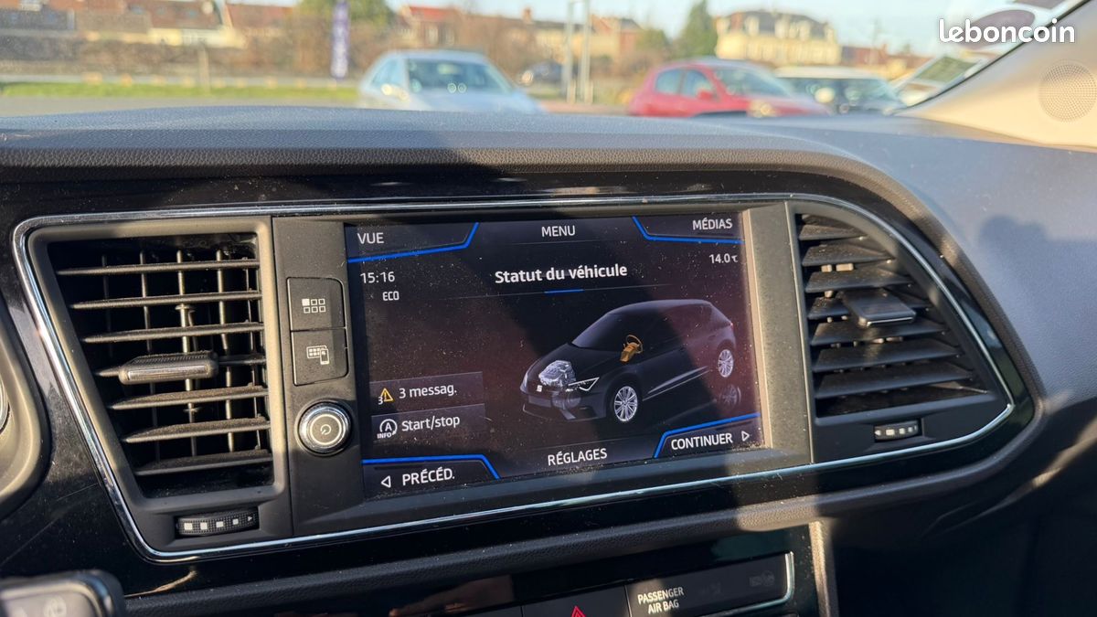 SEAT Leon 1.5 TSI 150 ACT FR DSG * REGULATEUR ADAPTATIF - APPLE CARPLAY - TOIT OUVRANT - CAMERA DE RECUL (image 23)