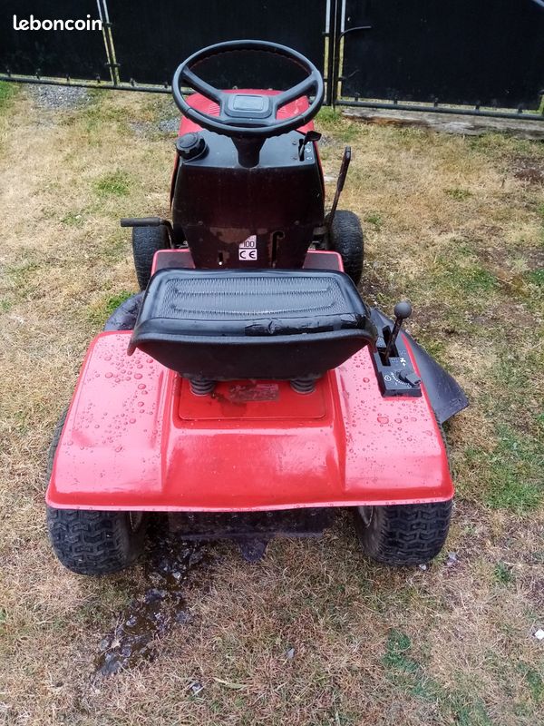 Tracteur tondeuse tournant (image 3)