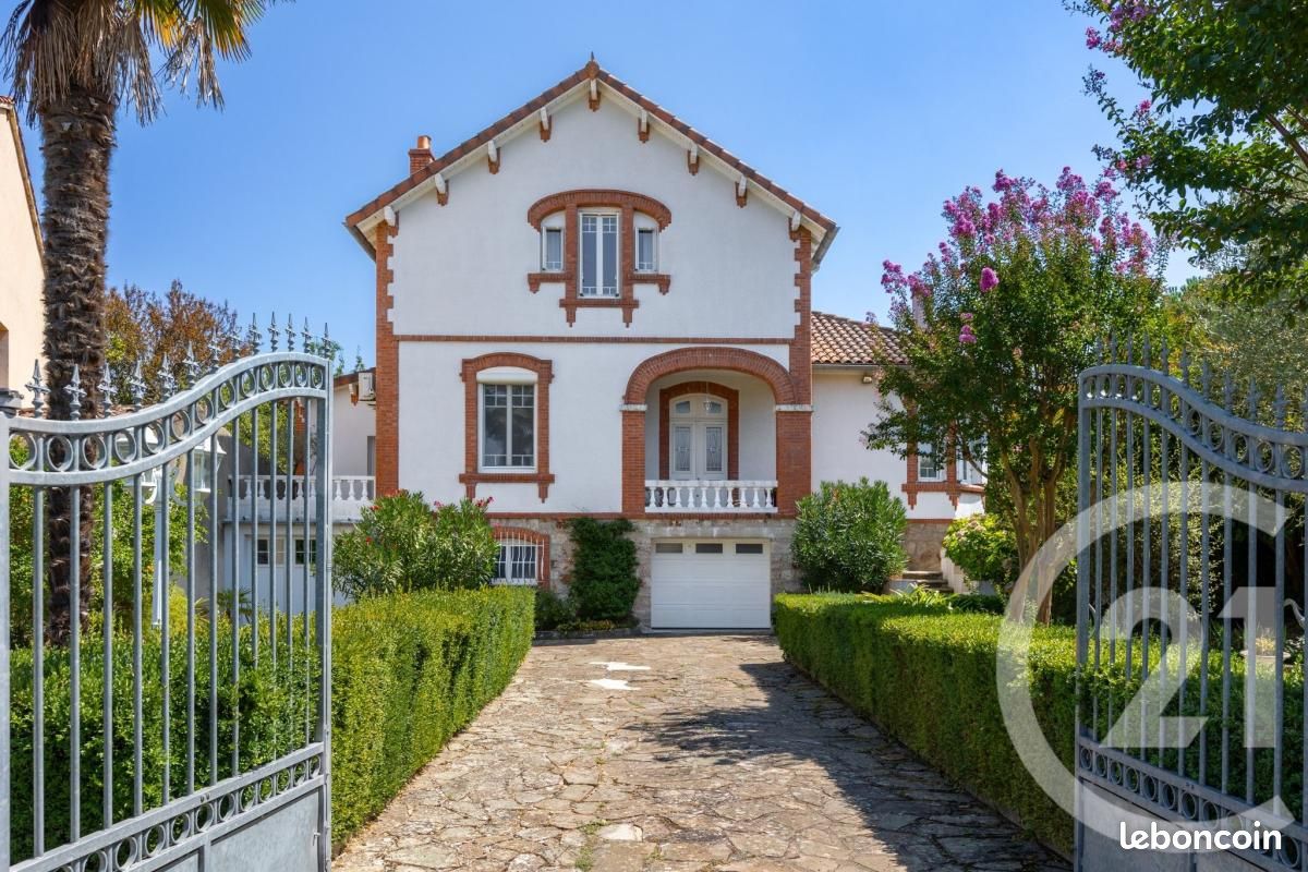 Maison 8 pièces 202 m² · à Carmaux · 202 m² · 249 000 €