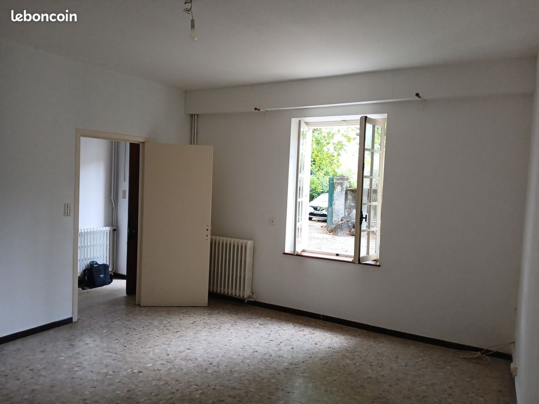 Maison 4 pièces 98 m² · à Saint-Just-d'Ardèche · 98 m² · 850 €/mois