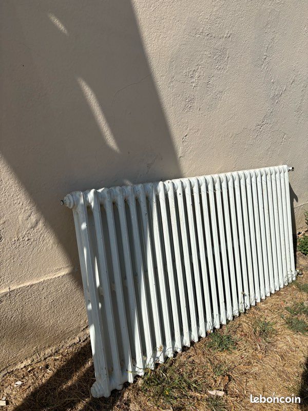 Radiateur en fonte (image 1)