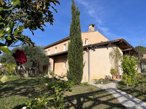 Villa 6 pièces 151 m²