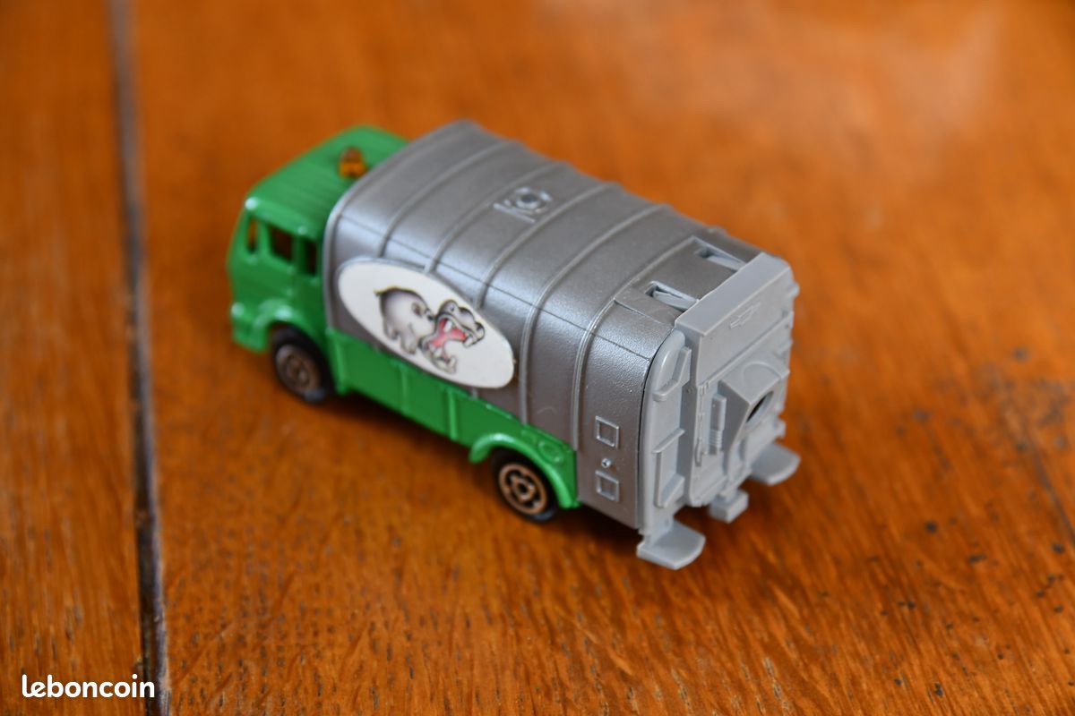 Voiture miniature ancienne majorette lot blister Saviem Mercedes militaire vintage (image 9)