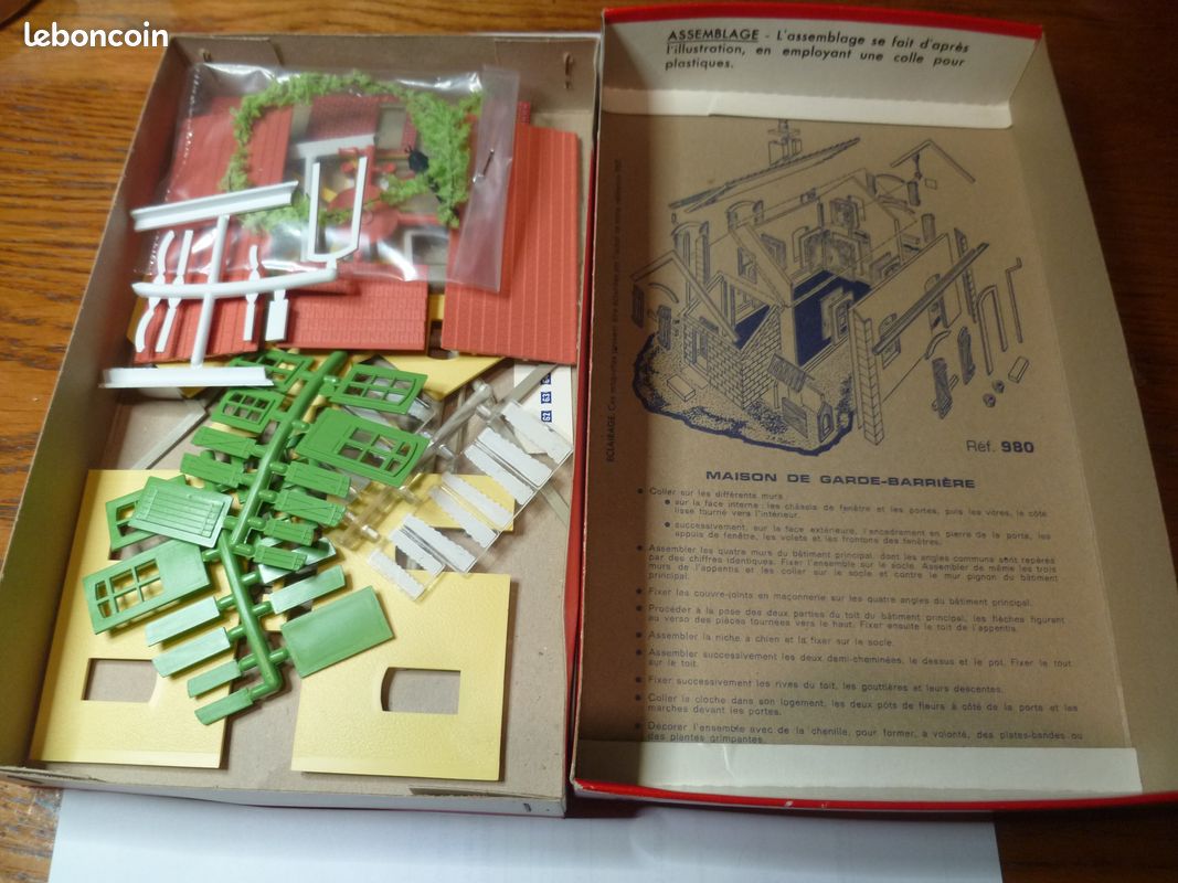 Maquette Jouef Maison De Garde-barrière Réf. 980 - Collector Des Années 60/70 - Kit Non Assemblé Avec Boîte