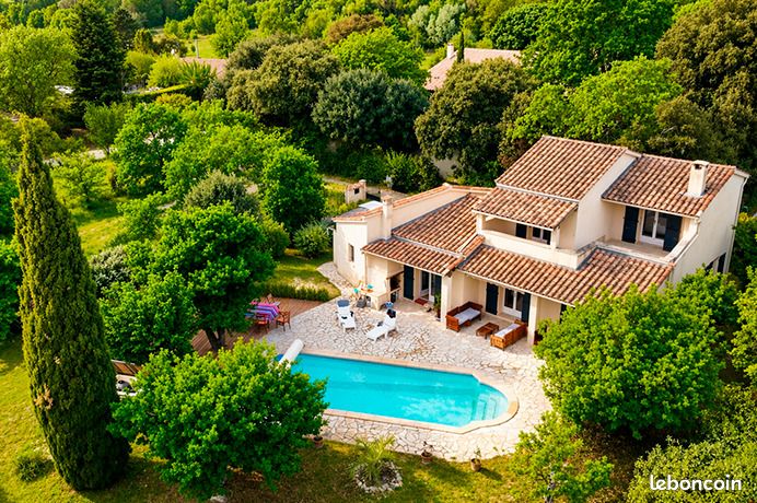 Maison 4 pièces 105 m² · à Entrechaux · 105 m² · 439 000 €