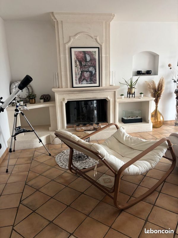 Villa avec une grande piscine (image 6)
