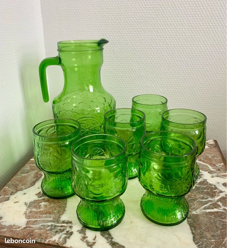 Grand pichet diabolo en verre vert vintage