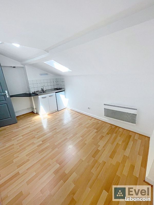 Appartement 1 pièce 18 m² · à Metz · 18 m² · 225 €