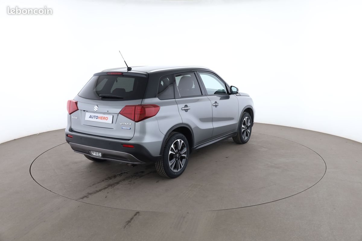 Suzuki Vitara 1.4 BoosterJet Hybrid Style Auto 129 ch (image 3)