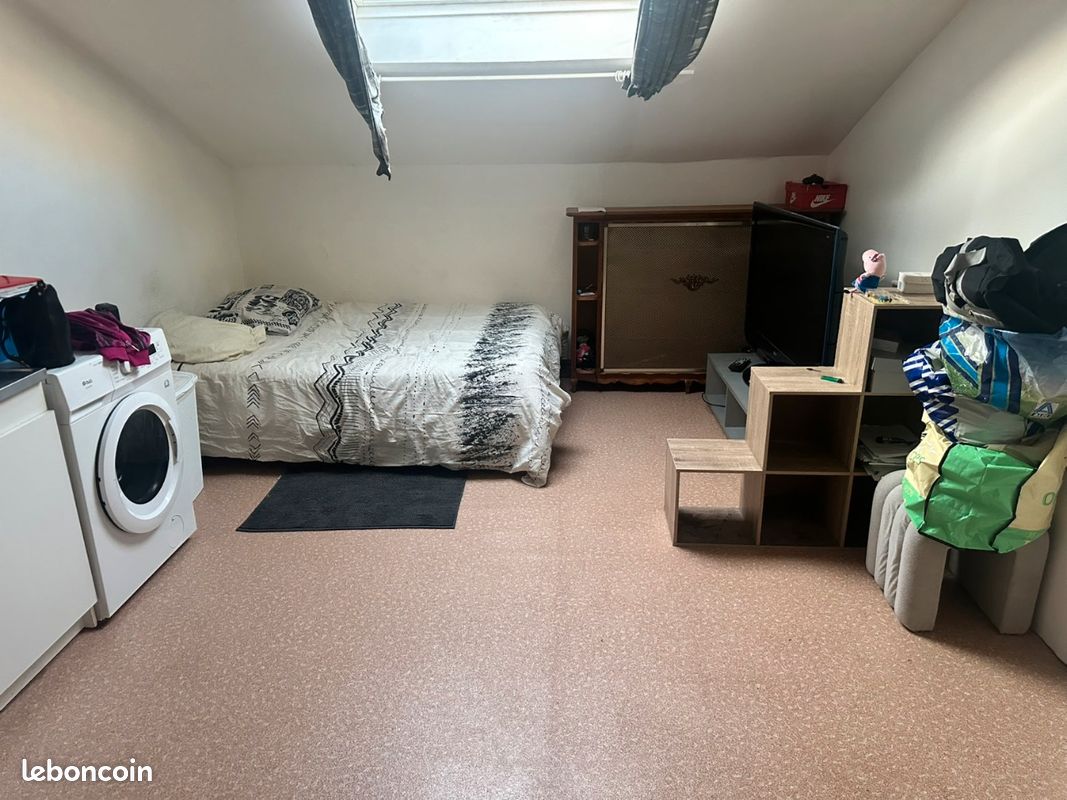 Appartement 1 pièce 18 m² · à Dijon · 18 m² · 385 €