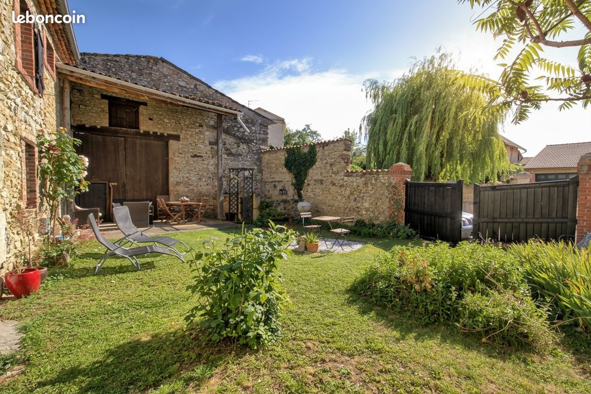 Maison 4 pièces 120 m² · à Moissat · 120 m² · 216 000 €