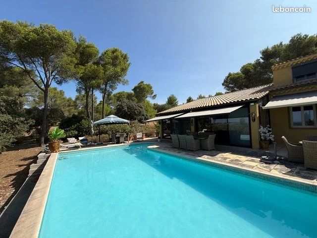 Maison 6 pièces 153 m² · à Taillades · 153 m² · 785 000 €