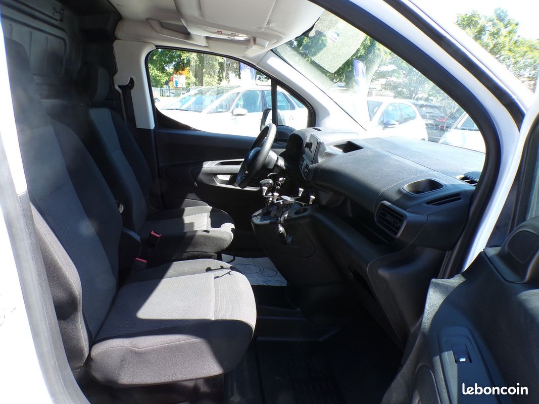 Citroën BERLINGO FOURGON Club M 1.5 HDI 100CH (image 7)