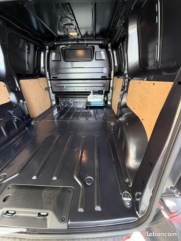 Citroen JUMPY FG M 2.2 DIESEL 180CH AUTOMATIQUE (image 14)