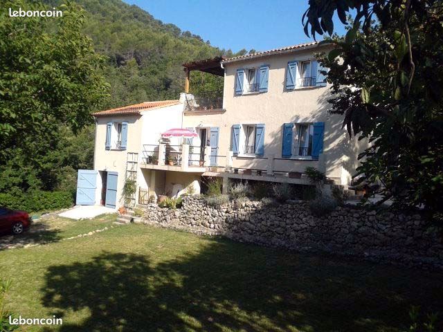 Maison 5 pièces 120 m² · à Claviers · 120 m² · 530 000 €
