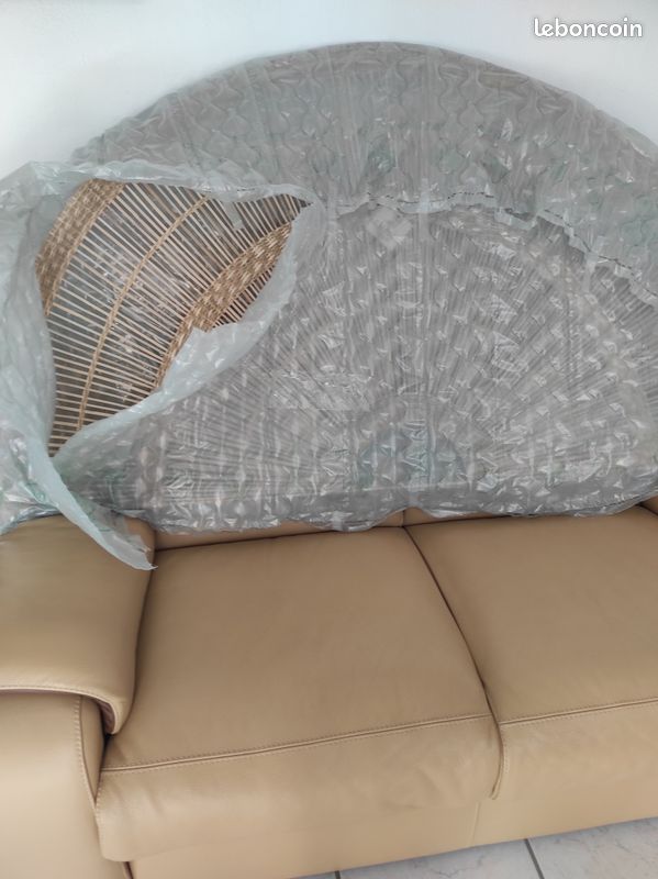 Canapé cuir+TV Samsung+tête de lit osier 140 (image 1)