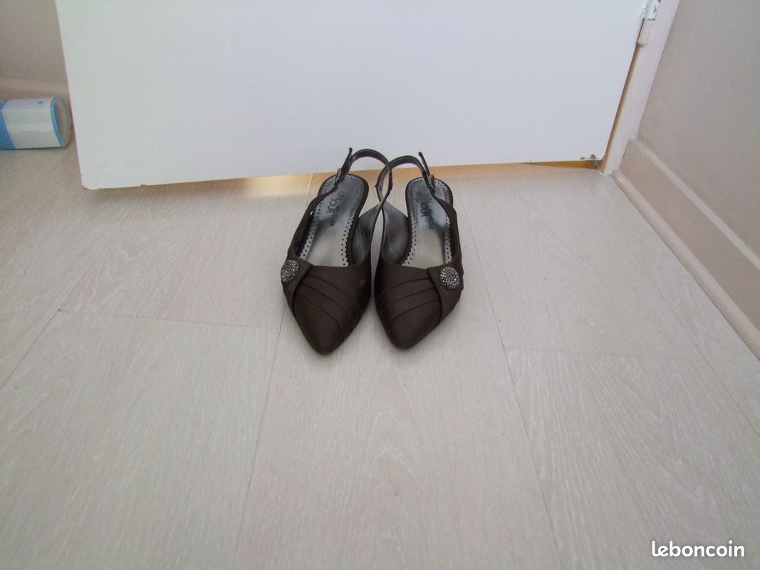 Robe de cérémonie + pochette +chaussure (image 2)