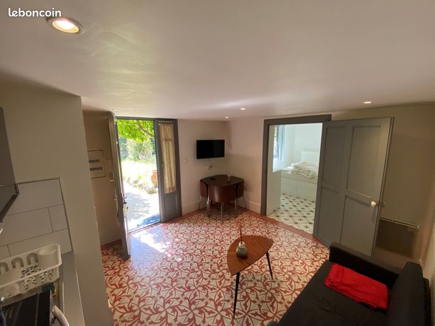 Maison 1 pièce 27 m² — 12
