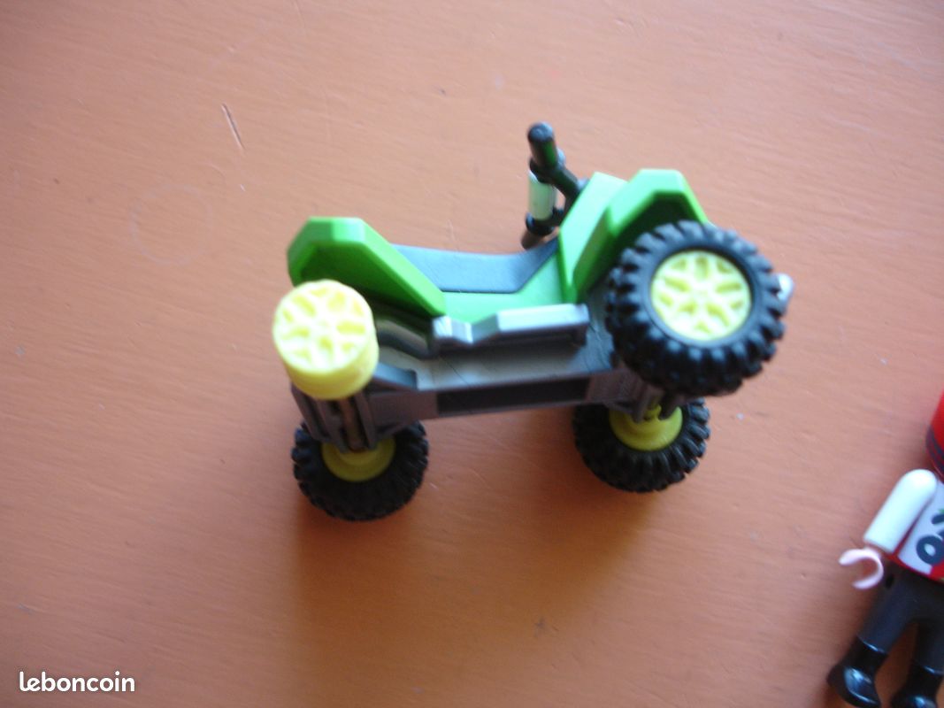 Jeu Playmobil Œuf de Pâques jaune 4919 +4A homme et quad vert (image 2)