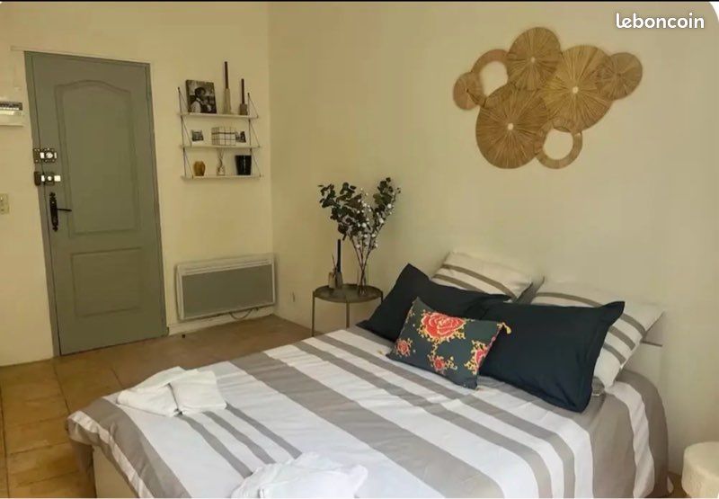 Appartement 1 pièce 28 m² · à Arles · 28 m² · 550 €/mois