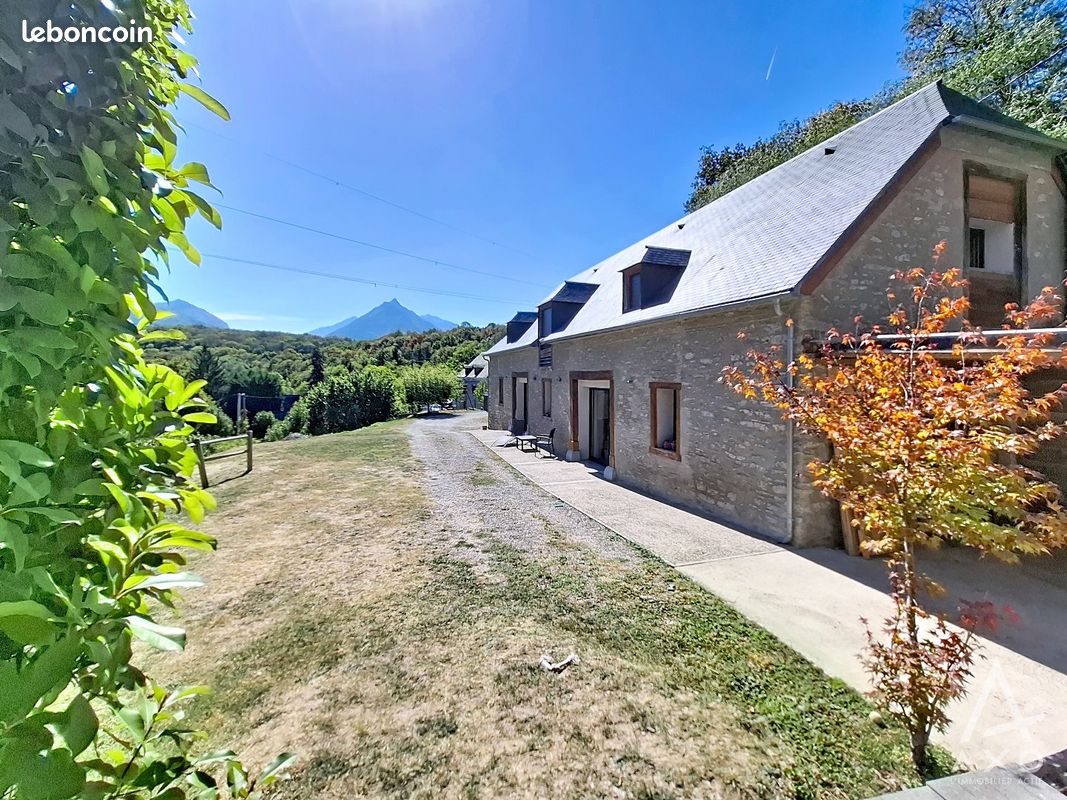 Maison 4 pièces 211 m² · à Boô-Silhen · 211 m² · 476 000 €