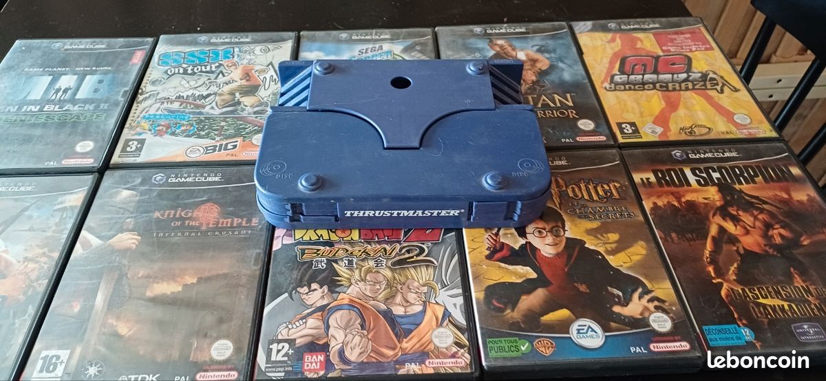 GameCube avec accessoires et jeux (image 2)