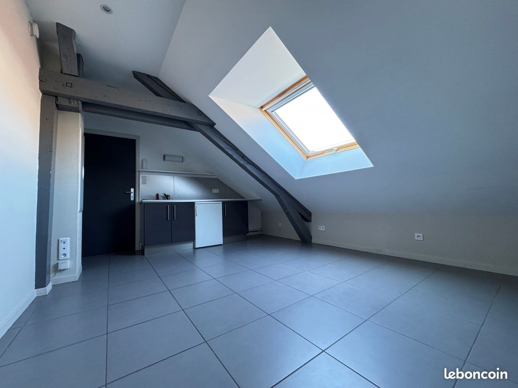 Appartement 1 pièce 15 m² · à Belfort · 15 m² · 353 €/mois