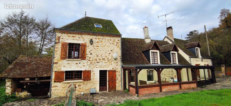 Maison 7 pièces 254 m²