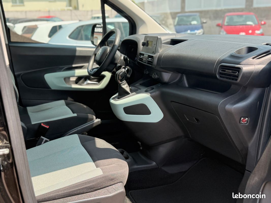 CITROEN BERLINGO Taille XL BlueHDi 100 S&S BVM Live * 5 Places * 06/2020 (image 7)