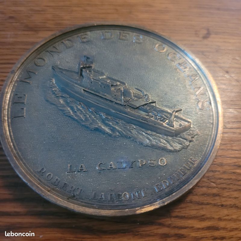 Médaille Française En Métal – Commandant Jacques-Yves Cousteau – Collection