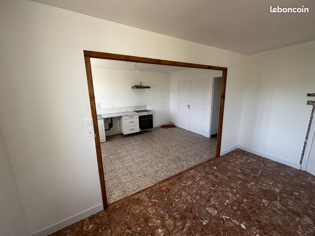 Appartement 5 pièces 107 m² · à Auxy · 107 m² · 850 €