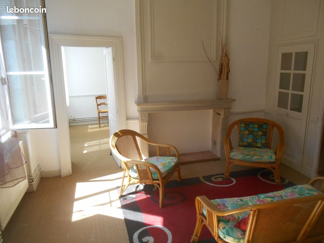 Appartement 2 pièces 45 m² · à Moulins · 45 m² · 436 €