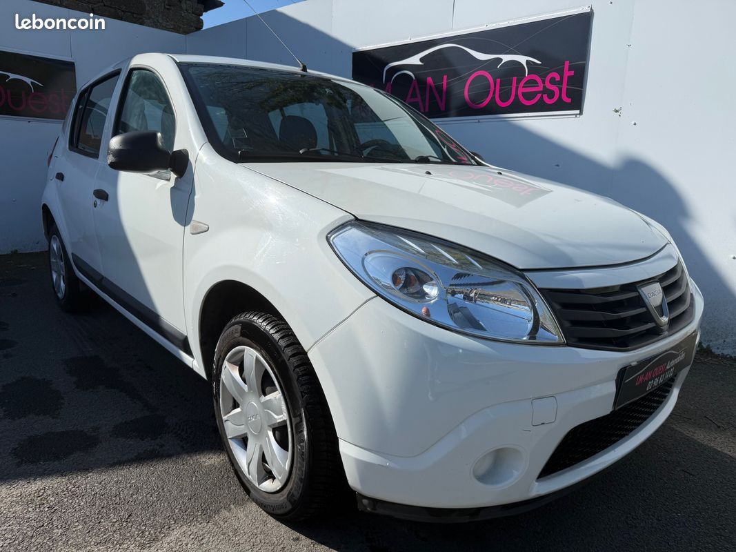 Dacia Sandero 1.5 Dci 70 Ambiance + Première Main (image 1)