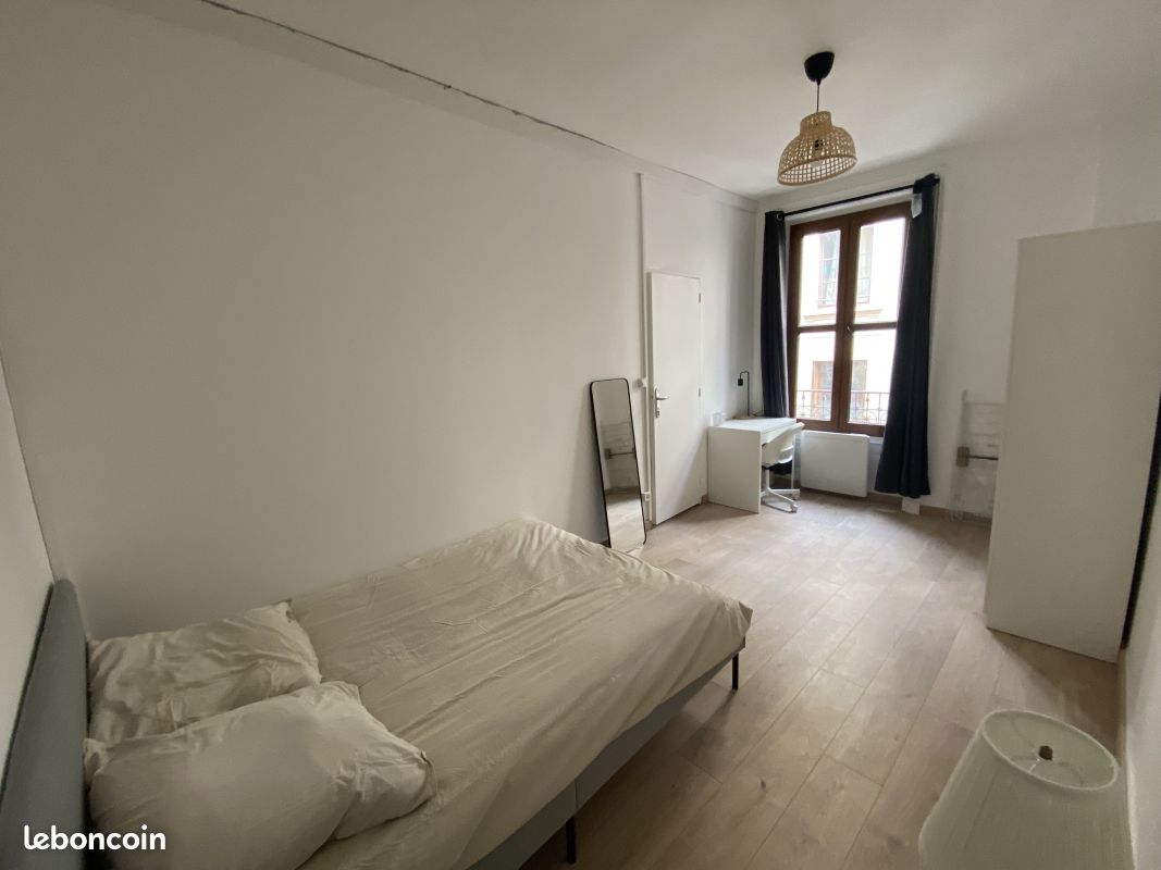 Appartement 2 pièces 45 m² · à Saint-Étienne · 45 m² · 490 €