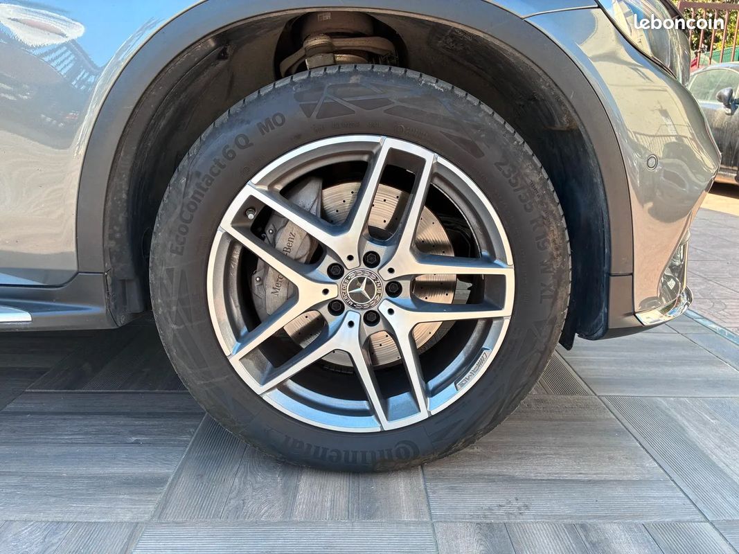 MERCEDES-BENZ GLC Coupé 250D Fascination - 2017 - Toit Ouvrant - Caméra 360° (image 22)