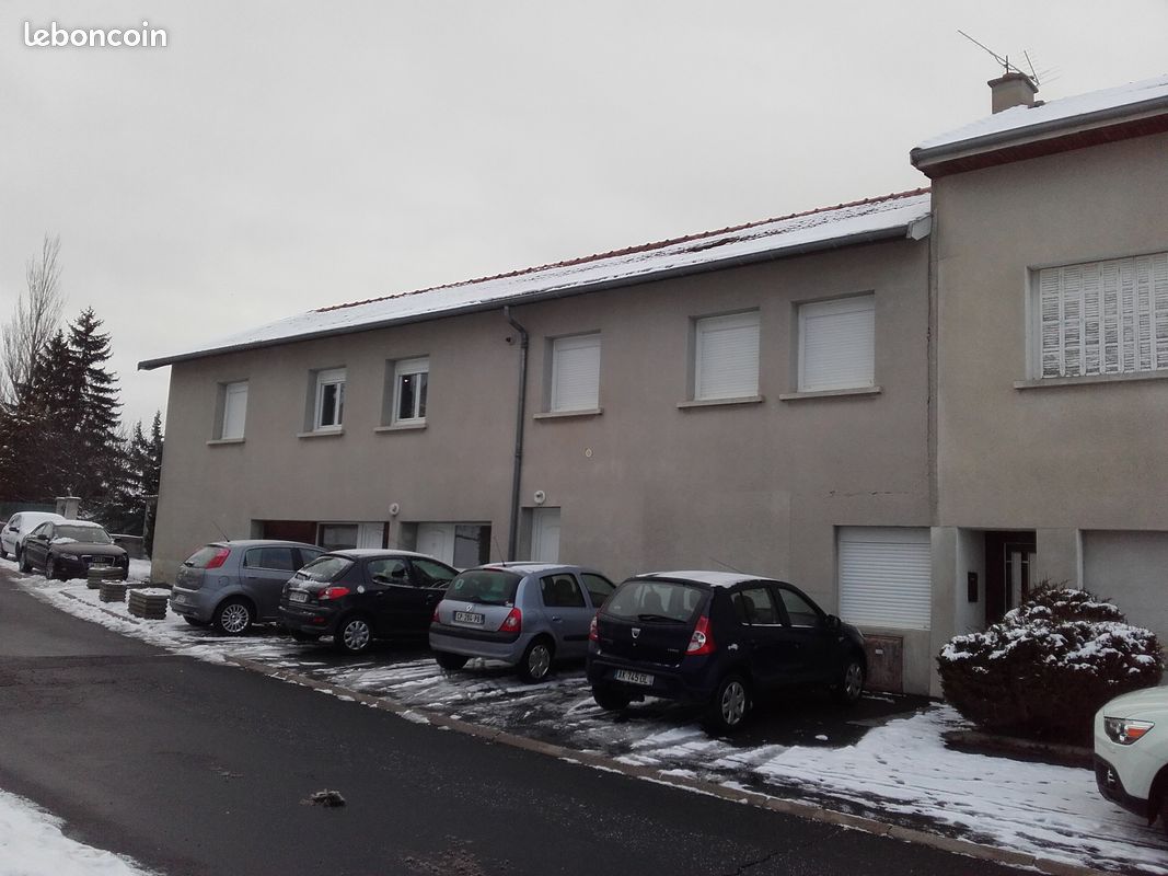 Appartement 3 pièces 77 m² · à Yssingeaux · 77 m² · 520 €/mois
