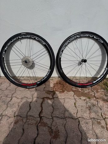 Roue Arrière Carbone Campagnolo Bora – Boyau, à Réparer, Pour Pièces