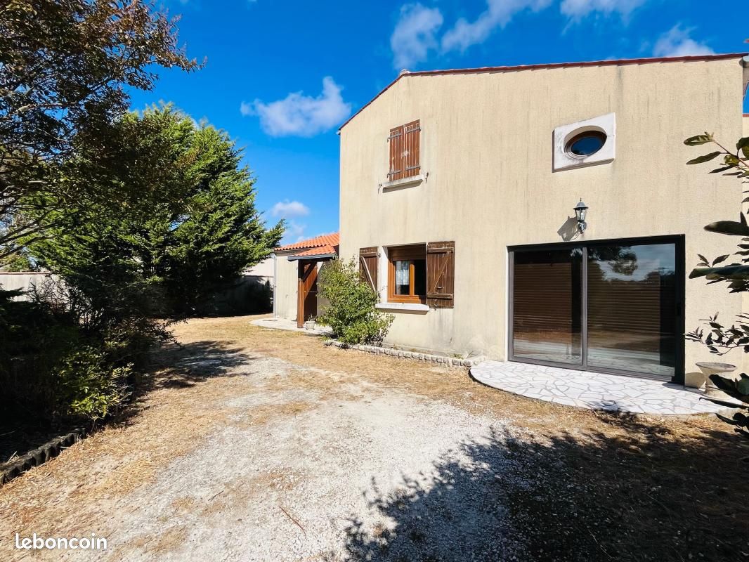 Maison 6 pièces 151 m² · à La Rochelle · 151 m² · 376 000 €