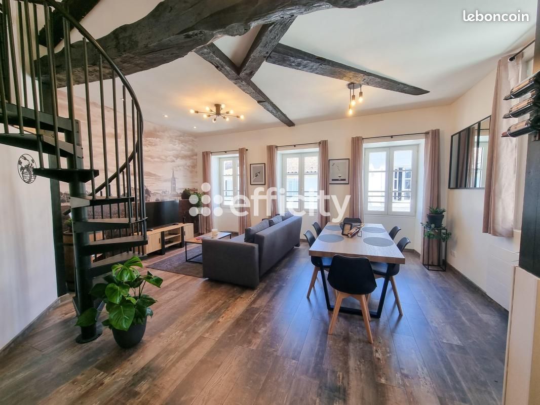 Appartement 5 pièces 104 m² · à Saintes · 104 m² · 265 000 €