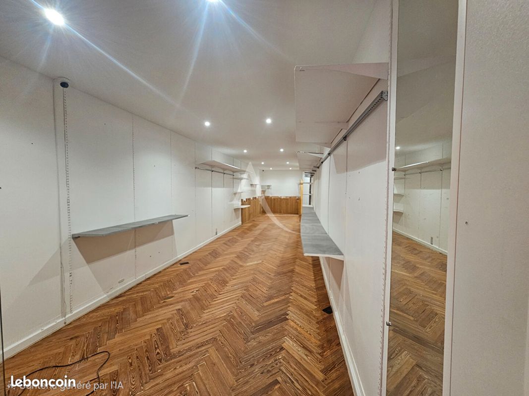 Local commercial 46 m² GRASSE (image 2)