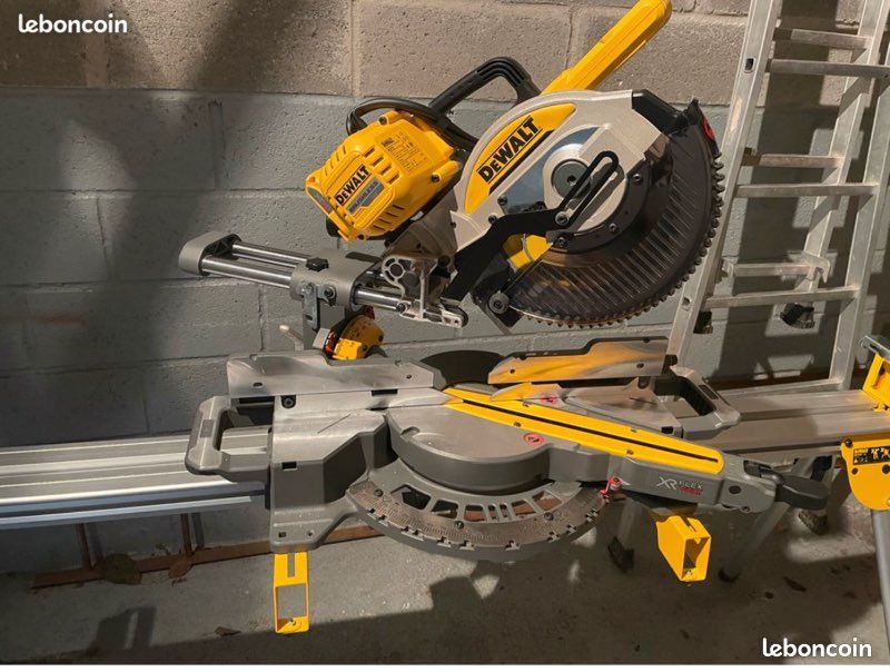 Scie à onglets dewalt 54v (image 1)