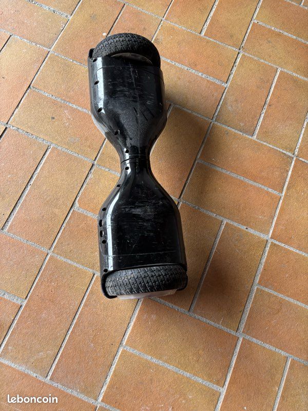 Hoverboard noir – Bon état – À saisir (image 2)