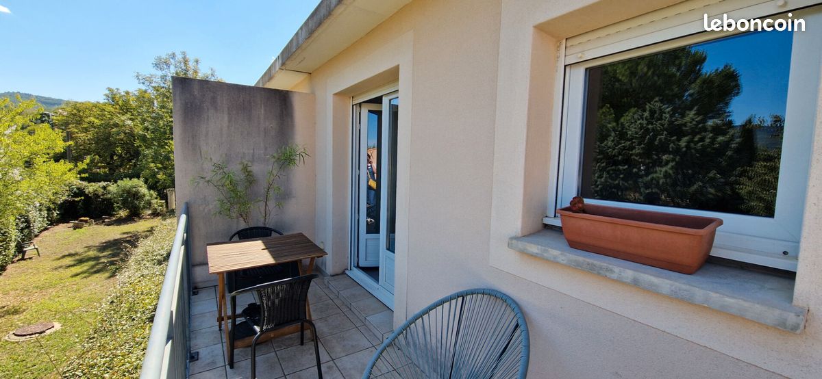 Appartement 2 pièces 42 m² · à Trets · 42 m² · 926 €/mois