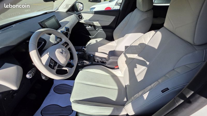 Ds DS 3 CROSSBACK 1.2 TURBO 100CH SO CHIC (image 12)