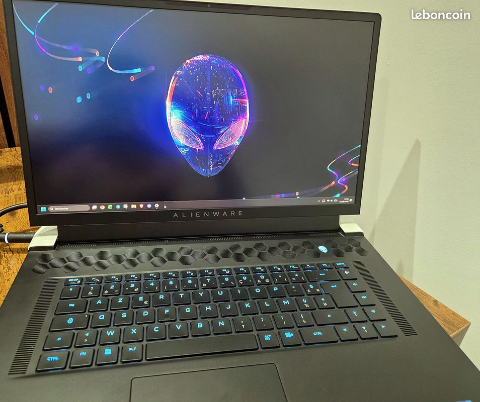 PC portable gamer Alienware x17 R2 – i7-12700H / RTX 3080 Ti 16 Go / 32 Go / 1 To (image 1)